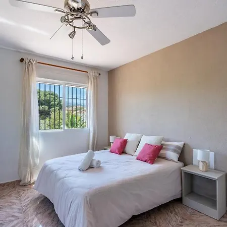 Holiday home El Cortijo De Granada Gojar